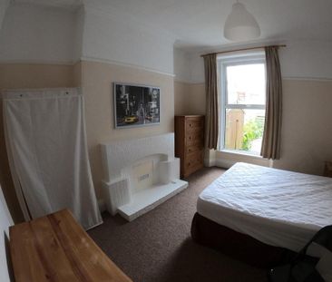 6 bedroom terraced house to rent - Photo 1