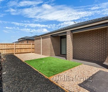 7 Anglers Avenue, Point Cook - Photo 6