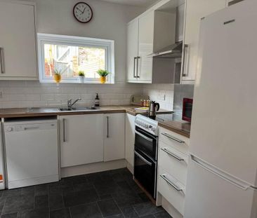 5 bedroom house to rent - Photo 1