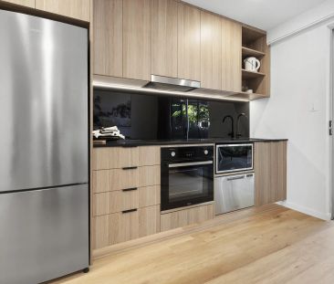 Unfurnished apartment, Pinnacle of living in Smithfield - Photo 1