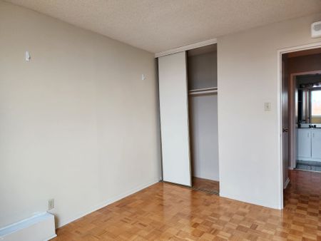 For Lease - 2625 Regina Street Unit# 404, Britannia - Lincoln Heights and Area, Ontario - Photo 3