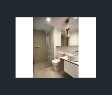 Lovely 1 Bedroom Apartment with Car Park - Photo 4