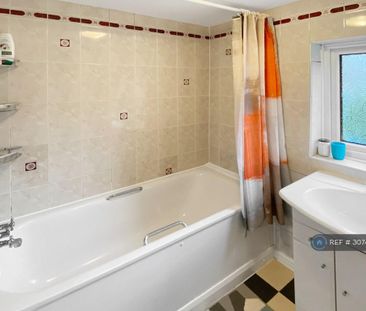 2 bedroom terraced house to rent - Photo 6