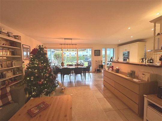 A bright family nest, on the ground floor - Foto 1