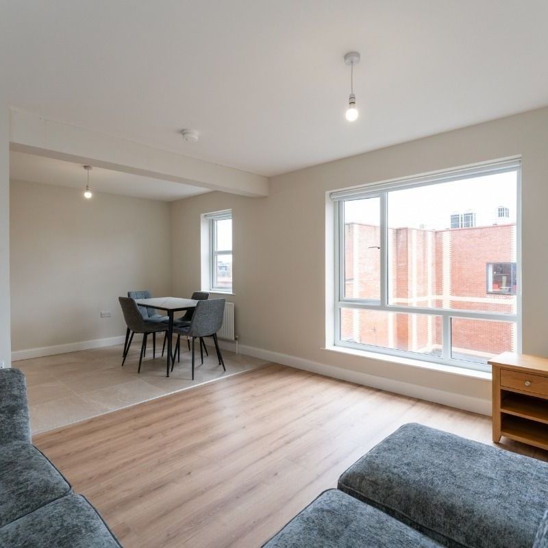411 College Court Central, Belfast BT1 6BZ - Photo 1