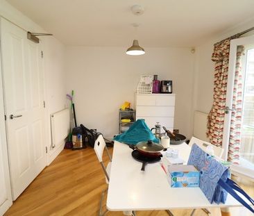 Room in a Shared House, Jamestown Way, E14 - Photo 1