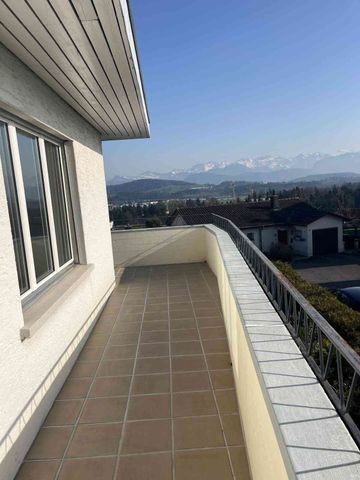 5.5 Zimmer, 111 m², 1. Stock - Photo 5