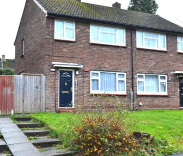 3 bedroom semi-detached house to rent - Photo 1