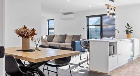 3 Bedrooms 2 bathrooms in Augusta Rise - Photo 4