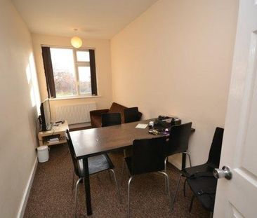 3 bedroom house share to rent - Photo 4