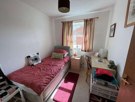 Manor Ash Drive, Bury St Edmunds, IP32 - Photo 3