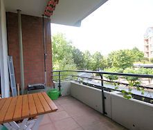 Möblierte Stadtwohnung mit Balkon nähe Bundesverwaltungsamt Köln - Photo 2