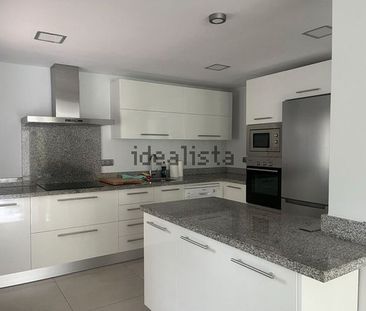 Alquiler de chalet adosado en Calle 4, 134 C - Photo 3