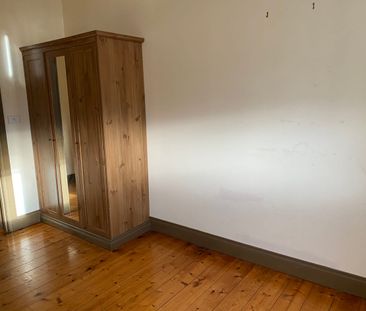 ALL ABOUT LOCATION - Photo 2