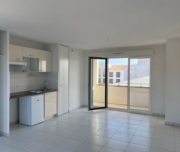 Location Appartement 2 pièces 41m² - Photo 5