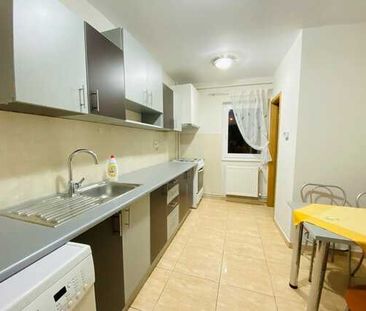 4 camere decomandate, 70 mp, mobilat si utilat, zona Golden Tulip - Fotografie 6