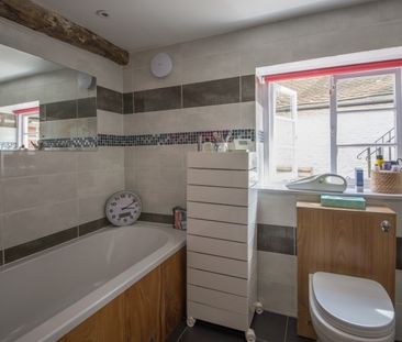 Oxford Street, Woodstock OX20 - Photo 2