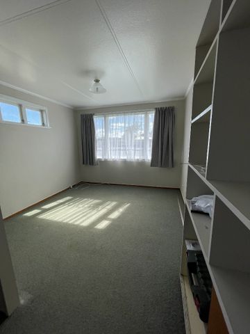 Levin - 2 Bedrooms - Photo 4