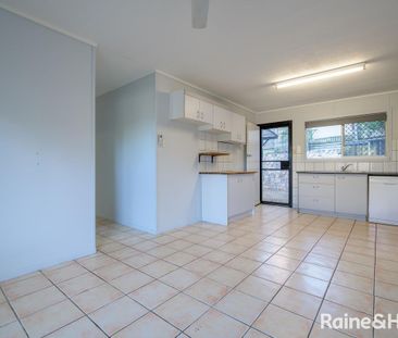 LOW SET TWO BEDROOM UNIT WITH DOUBLE CARPORT - Photo 3