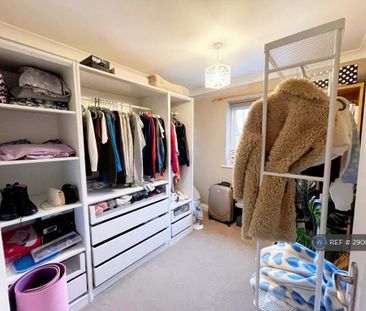 4 bedroom detached house to rent - Photo 4