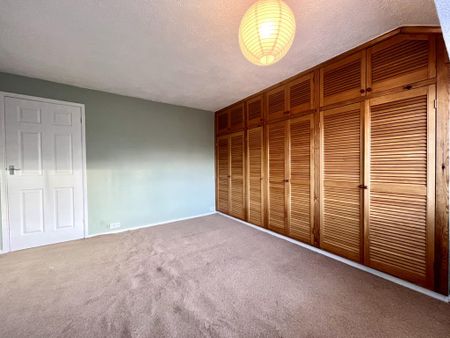 2 bedroom semi-detached house to rent - Photo 5