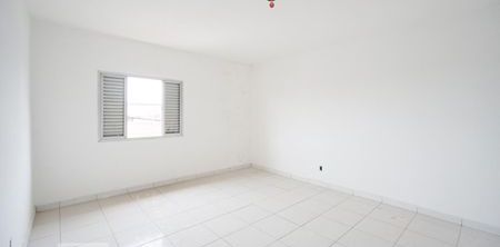 Casa para alugar com 250m², 7 quartos e sem vaga - Foto 2