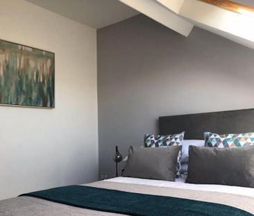 1 bedroom in a flat share to rent - Photo 2
