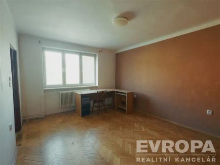 Pronájem bytu 2+1 se zahradou | Hradec nad Moravicí | pár minut od zámeckého parku - Fotografie 3