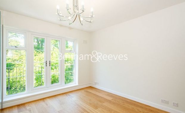 2 Bedroom flat to rent in Parkhill Road, Belsize Park, NW3 - Photo 1