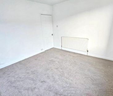 2 bedroom semi-detached house to rent - Photo 2