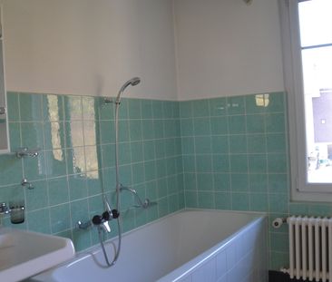 Geräumiges, freistehendes Einfamilienhaus mit Garten - Photo 2
