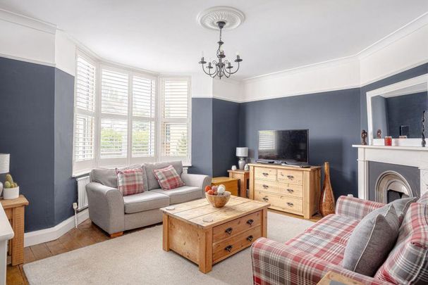 4 bedroom terraced house to rent - Photo 1