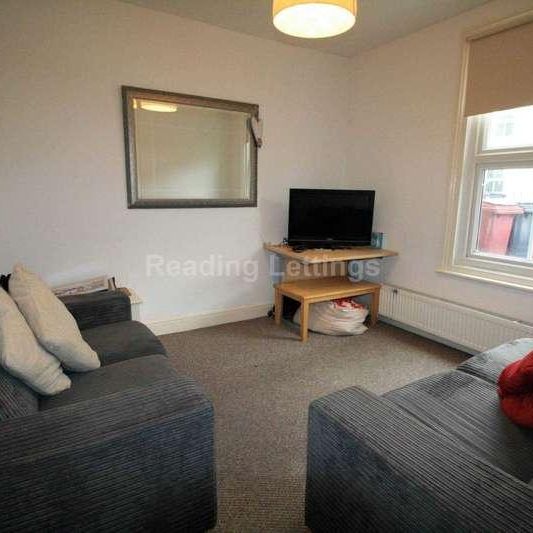 Donnington Gardens, Reading, RG1 - Photo 1