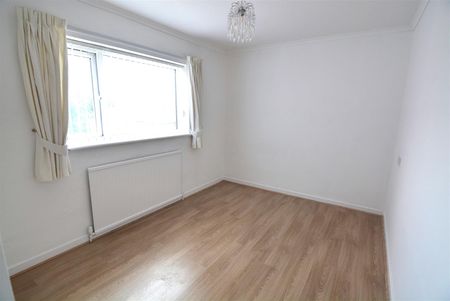 3 St Peters Road, ROCK FERRY CH42 - Photo 2