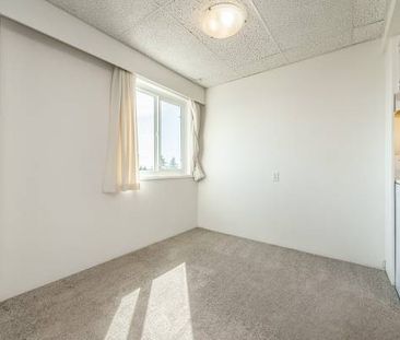 Rockalnd Heights - 1 Bedroom - Available February 1st - Photo 2