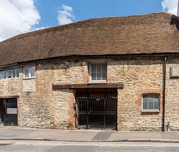 Philips Court Lombard Street, Abingdon, Oxfordshire, OX14 - Photo 1