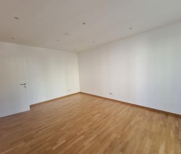 Mietwohnung mit Top-Infrastruktur - Photo 2