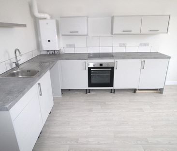 High Street, Littlehampton - Photo 6