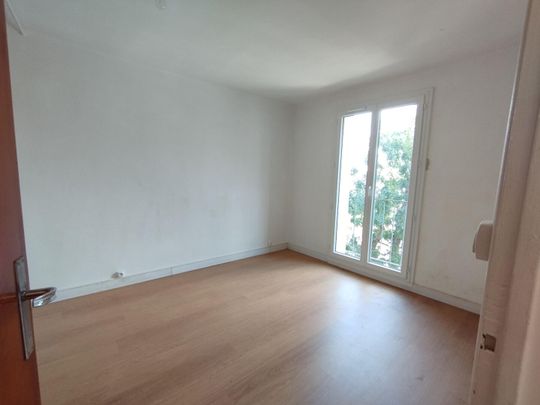 Appartement 2 pièces 52m2 MARSEILLE 13EME 750 euros - Photo 1