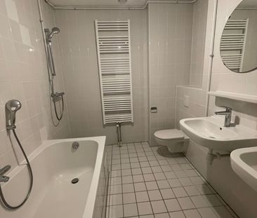 Appartement te huur: Kanaalstraat 84-B 1054 XL Amsterdam - Photo 2