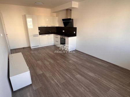 Pronájem bytu 2+kk 50 m2 - Fotografie 5
