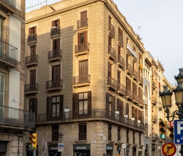 La Rambla, Barcelona, Catalonia 08002 - Photo 5