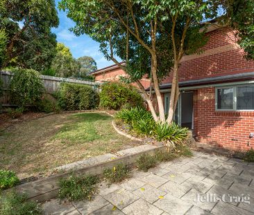 9 Piccadilly Close, Greensborough - Photo 1