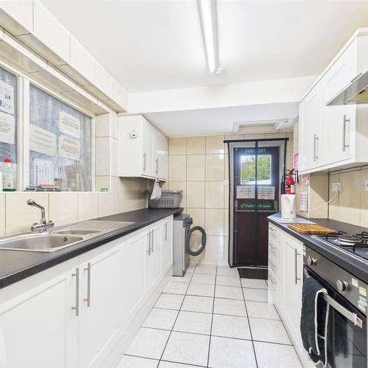 London Road, Slough, Berkshire, SL3 - Photo 1