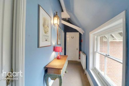 1 bedroom in a house share to rent - Photo 2