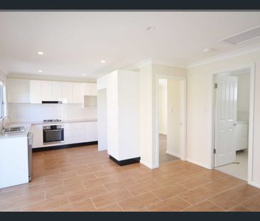 Modern & Private 2-Bedroom Granny Flat in Convenient Location - Photo 2