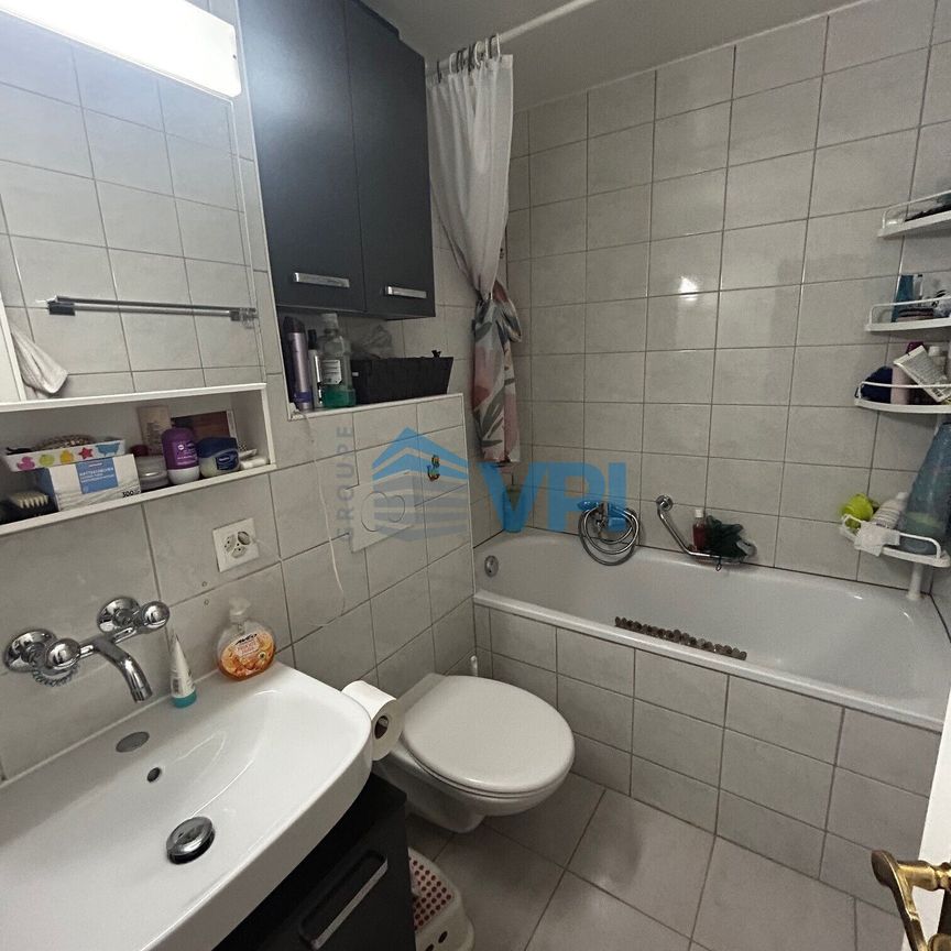 La Tour-de-Peilz - 4-room apartment on 2nd floor - Photo 1