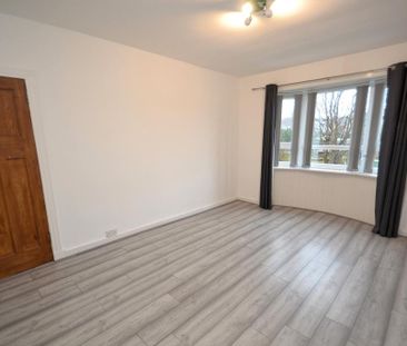 3 bedroom flat to rent - Photo 3