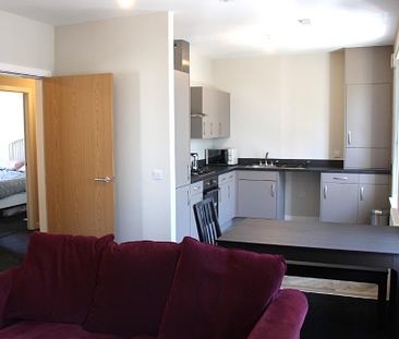 2 bed flat for rent in The Shore - Photo 3