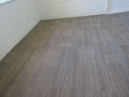 Walk to town! - Photo 2